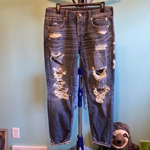 NWT American Eagle Women’s 8 Long Distressed Tom Girl Jeans